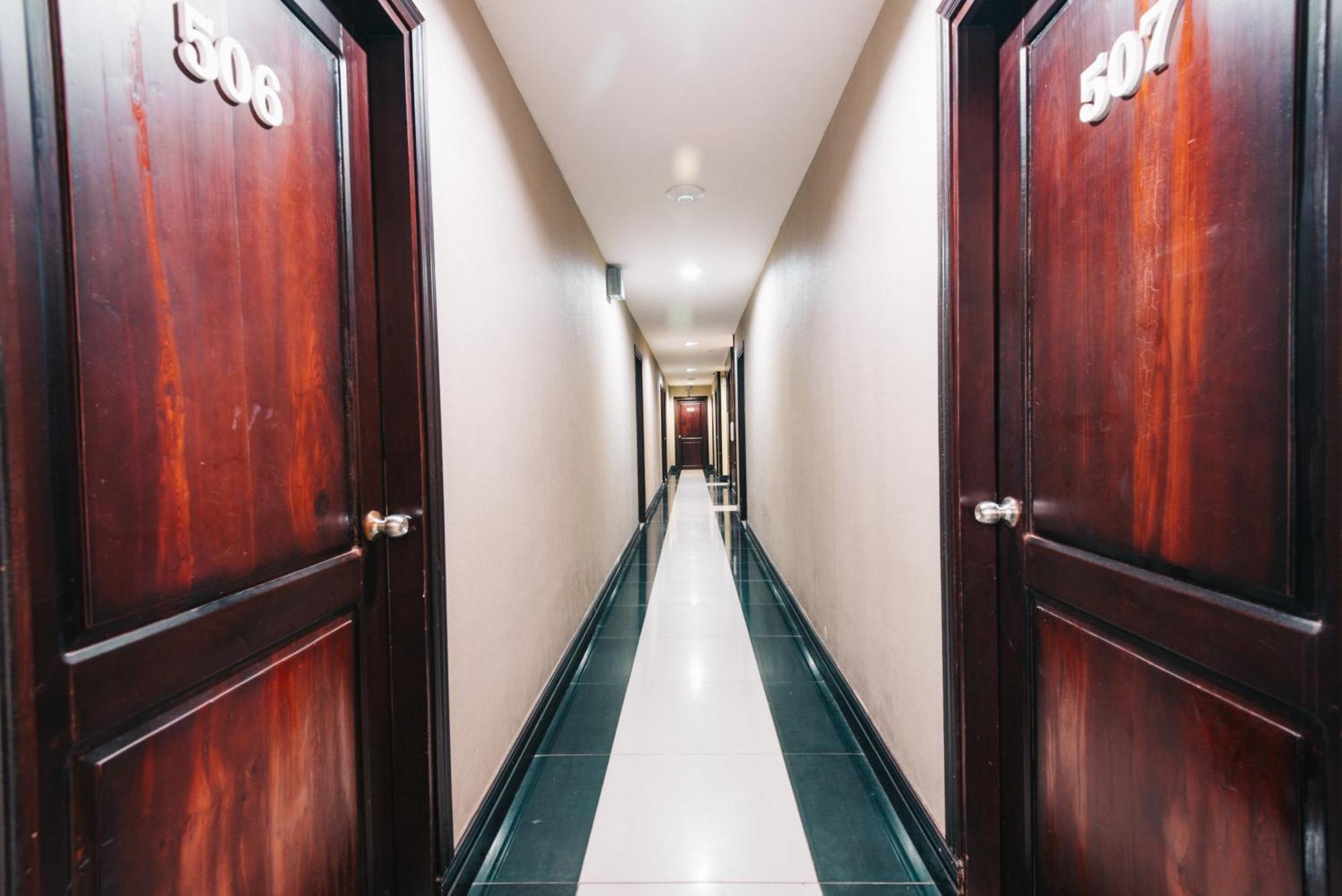 V Hotel Vientiane Exterior foto