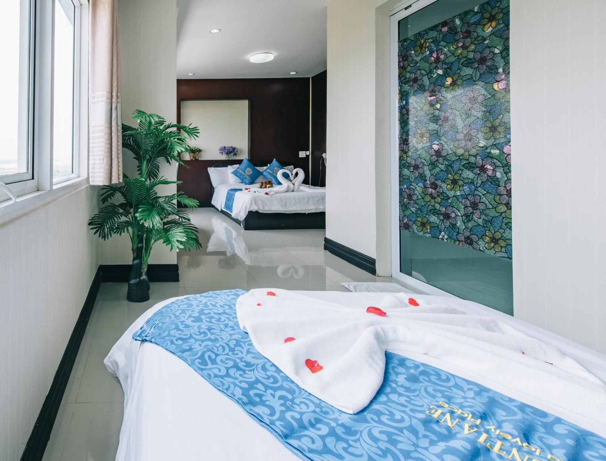 V Hotel Vientiane Exterior foto